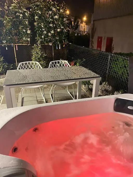 Luxury Holiday House With Jacuzzi And Sauna Ostend Belgium